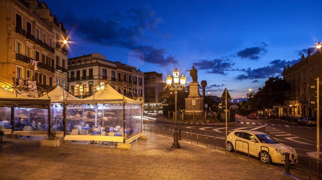 Hotel La Terrazza Кальяри Экстерьер фото